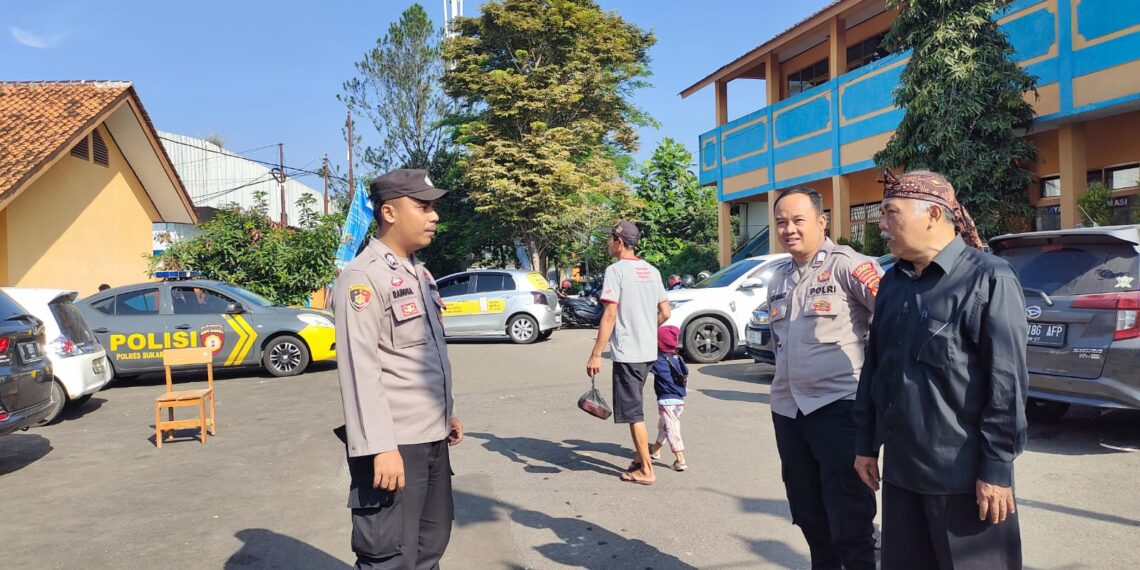 Guna Ciptakan Keamanan dan Kondusif, Polsek Citamiang Patroli Dialogis dan Sambangi Warga