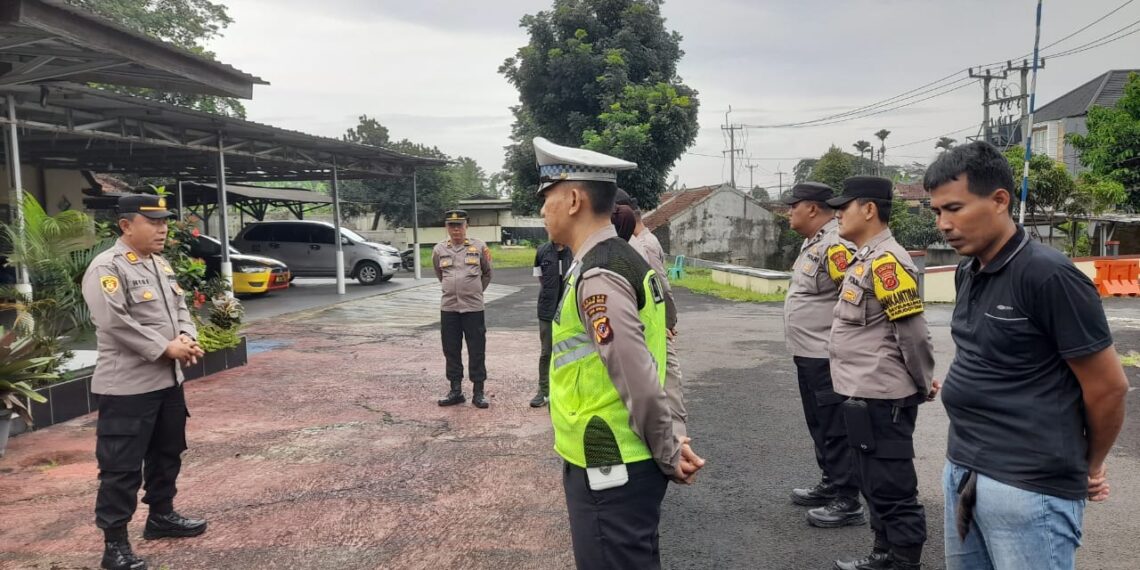 Polsek Warudoyong Gelar Apel Pagi Sebagai Bentuk Kedisiplinan