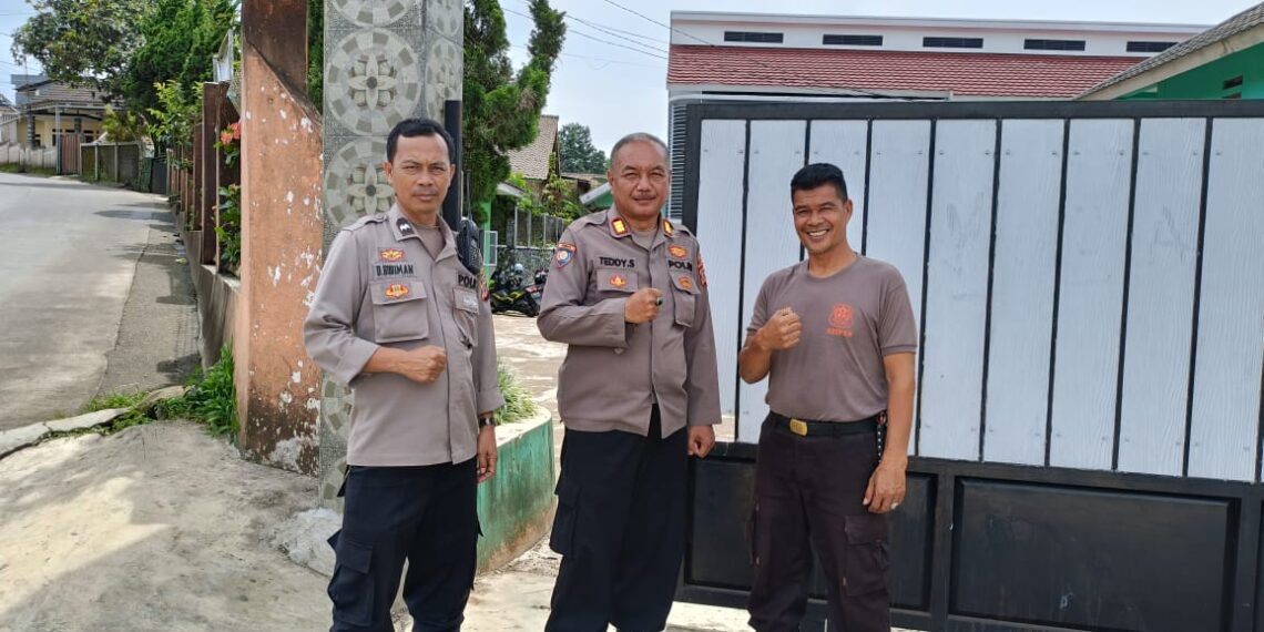 Jalin Silaturahmi Antara Sekolah dengan Pihak Kepolisian, Polsek Sukaraja Laksanakan Giat Sambang di SMKN 1 Pertanian Sukaraja