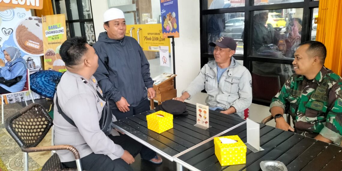 Laksanakan Sambang dan Silaturahmi Polsek Warudoyong Sampaikan Pesan Kamtibmas