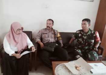 Bhabinkamtibmas Polsek Warudoyong Bersama Babinsa Sambang Ke Kantor Kelurahan