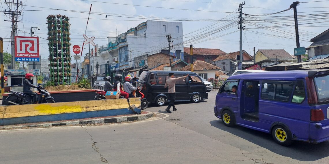Polsek Citamiang Gelar Pelayanan Rutin Gatur Siang hari