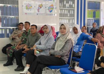 Polsek Lembursitu bersama Babinsa Cipanengah Hadiri Giat Pemberdayaan Pencegaahan Penyakit Menular, dan Stunting