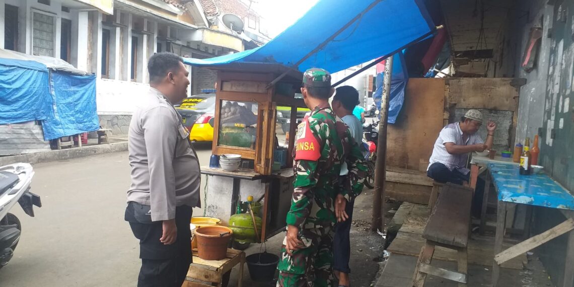 Sambangi Warga Polisi di Kota Sukabumi Sampaikan Imbauan Kamtibmas