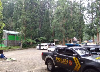 Personil Polsek kadudampit Melaksanakan giat Patroli di tempat wisata situgunung
