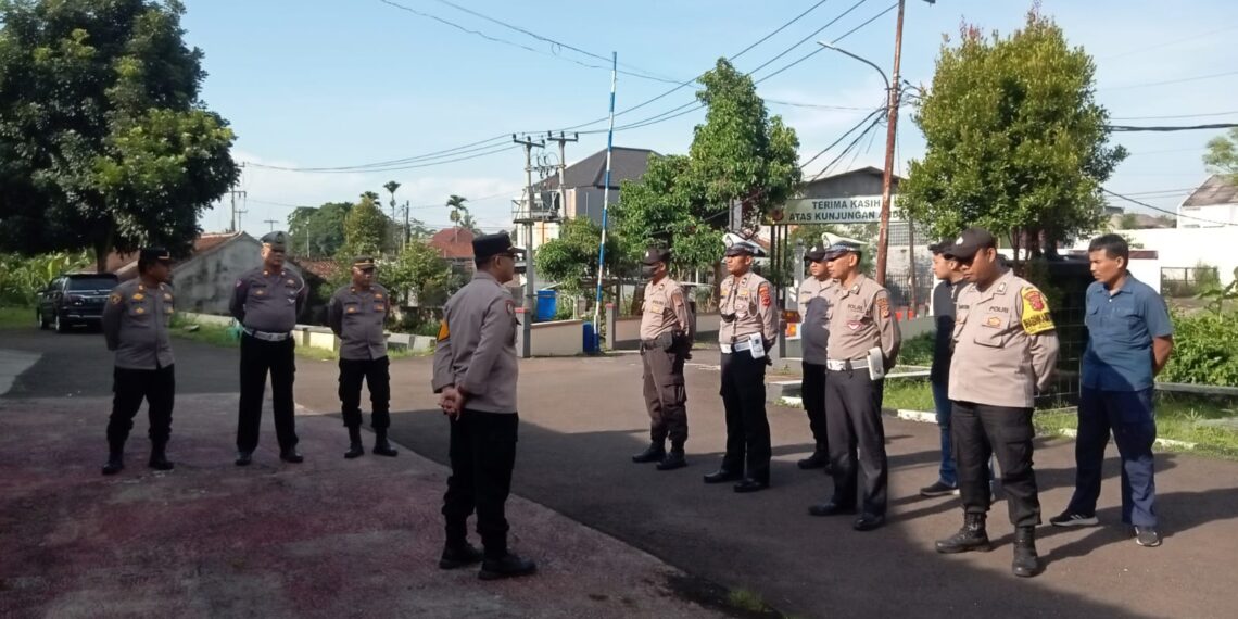 Polsek Warudoyong Gelar Apel Pagi Sebagai Bentuk Kedisiplinan