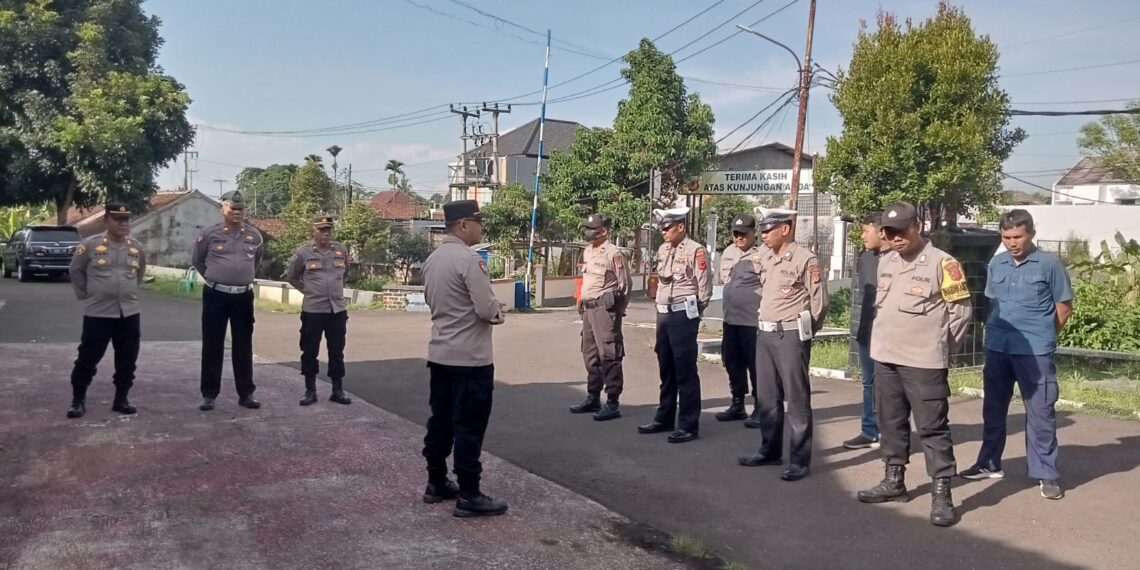 Kapolsek Warudoyong Laksanakan Giat Apel pagi