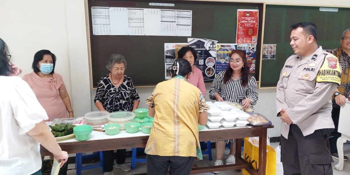 Melalui Program Minggu Kasih, Polsek Cisaat Dengarkan aduan Masyarakat