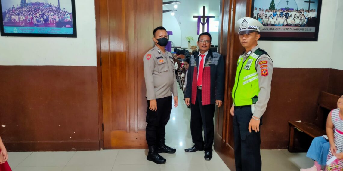 Pam Gereja, Sudah Jadi Rutinitas Anggota Polsek Warudoyong