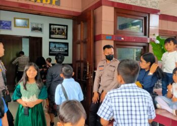 Guna Berikan Rasa Aman dan Nyaman saat Beribada, Anggota Polsek Warudoyong Rutin Laksanakan Pam Peribadatan Gereja