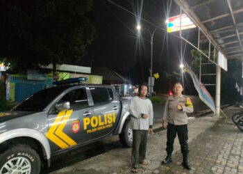 Demi Ciptakan Situasi Keamanan yang Kondusif di wilayah Hukumnya, Polsek Kebonpedes kembali melakukan Patroli Dialogis
