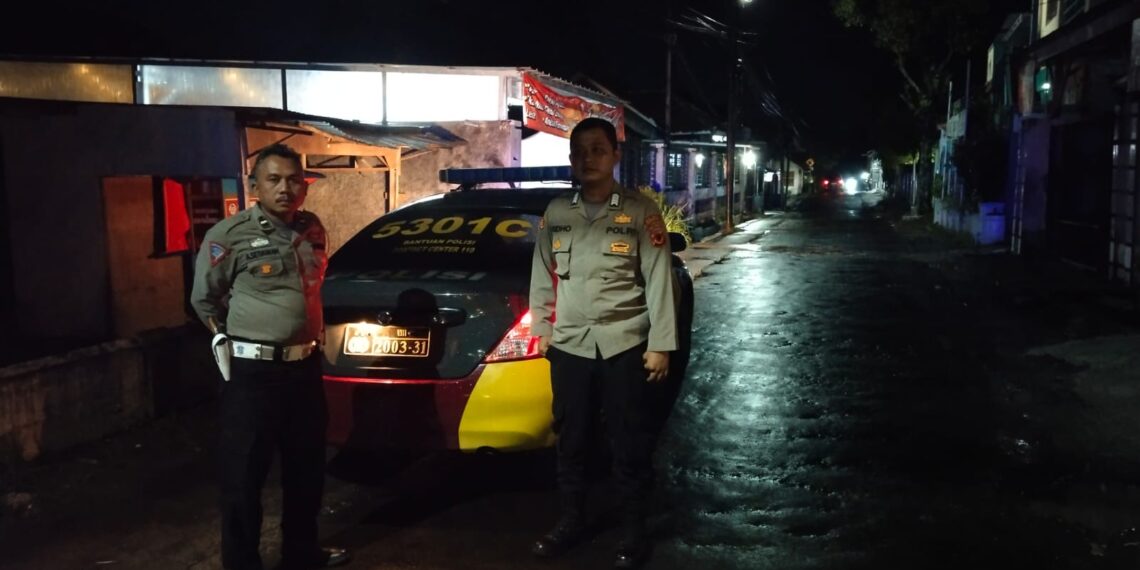 Unit Samapta Polsek Cikole Berikan Himbauan Kamtibmas kepada Warga M,asyarakat Agar Ikut Menjaga Keamanan