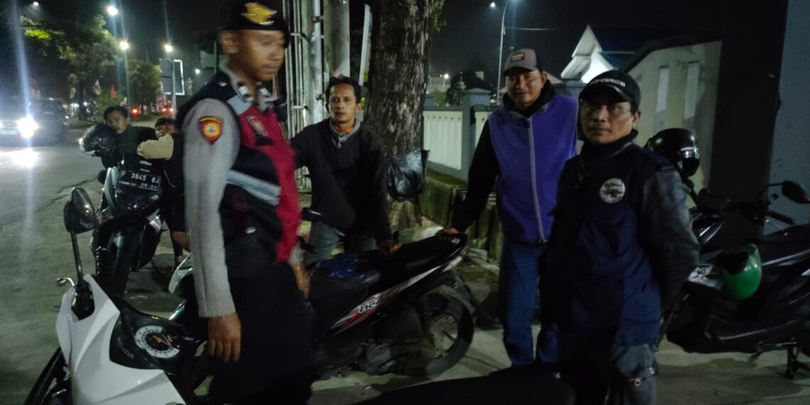 Polsek Baros Laksanakan Giat Patroli Dialogis dengan Masyrakat wilayah Baros