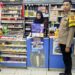 Patroli Rutin di sekitar Toko Minimarket yang Tersebar Demi Ciptakan Rasa Aman kepada Masyarakat