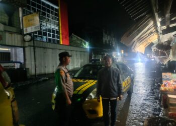 Antisipasi Gangguan Kamtibmas, Kapolsek Citamiang Laksanaan Apel Malam