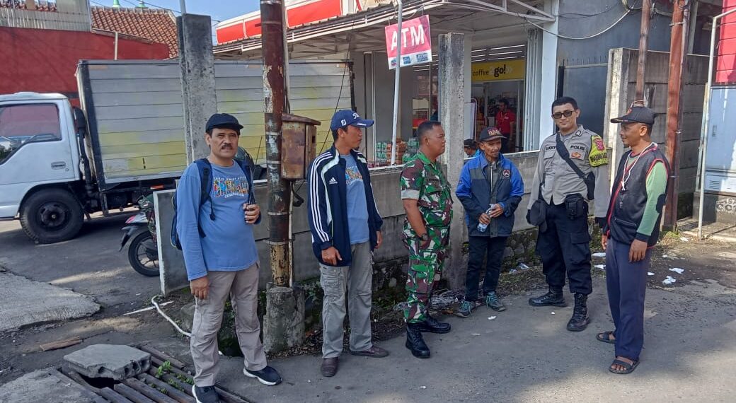 Polsek Cibeureum Laksanakan Giat Pemantauan di wilayah binaan