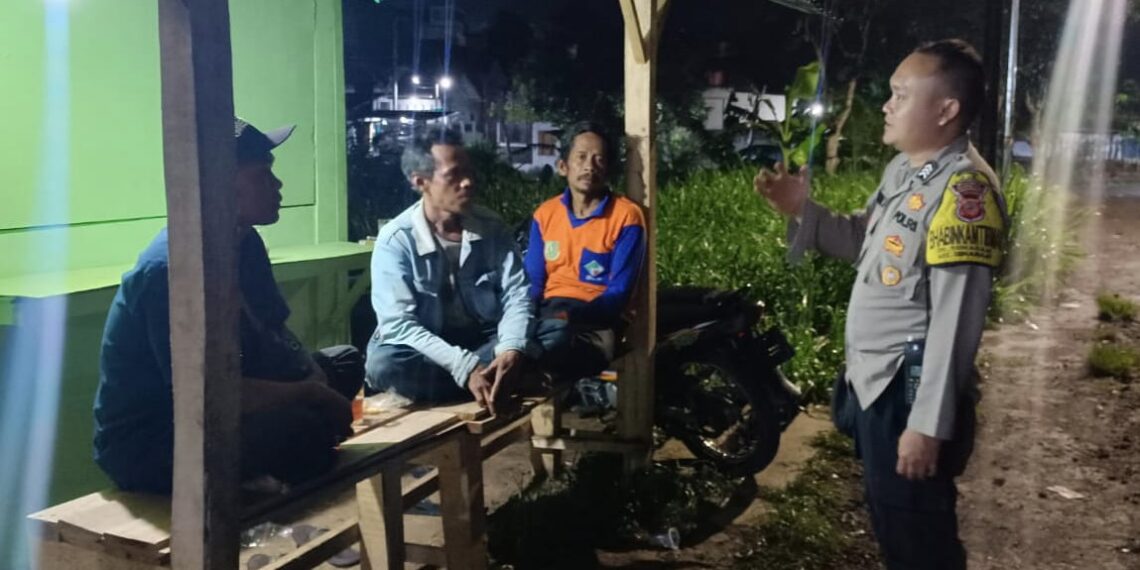 Wujud Kedekatan Polisi dengan Warga, Bhabinkamtibmas Aktif Laksanakan Kegiatan Sambang