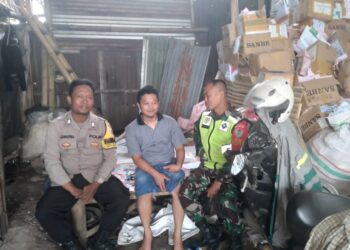 Dalam Rangka Pencegahan terhadap Adanya Gangguan Kamtibmas, Polsek Warudoyong Rutin Sambangi Warga