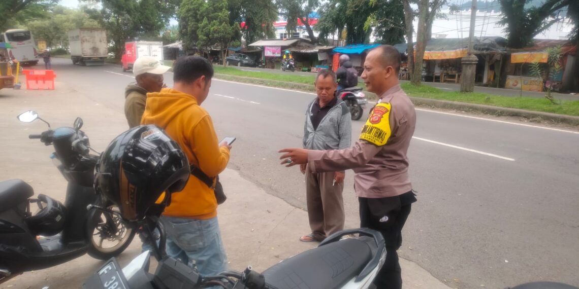Unit Samapta dan Bhabinkabtibmas Polsek Baros Laksanakan Giat Patroli Dialogis dengan Ojeg Kamtibmas Terminal