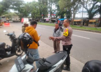 Unit Samapta dan Bhabinkabtibmas Polsek Baros Laksanakan Giat Patroli Dialogis dengan Ojeg Kamtibmas Terminal
