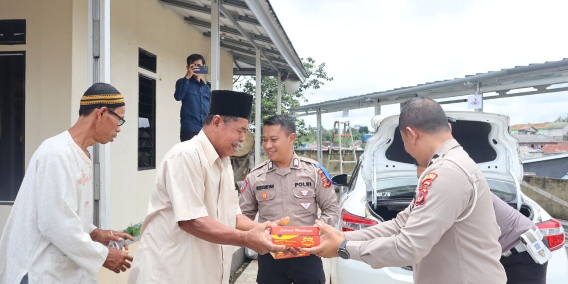 Perkuat Jalinan Komunikasi, Polres Sukabumi Kota Kembali Lakukan Jum’at Berkah