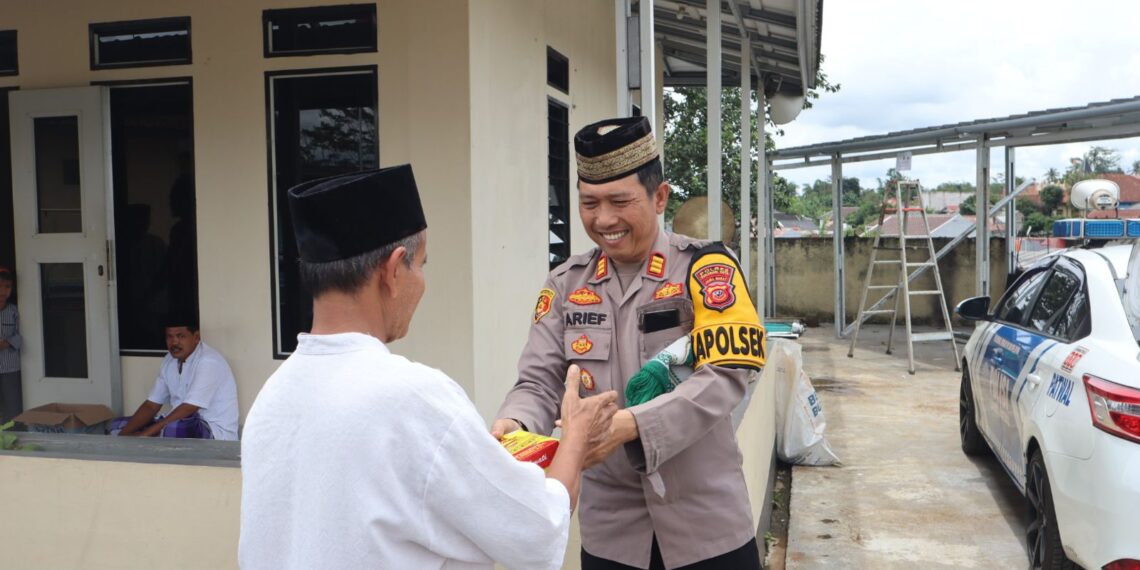 Perkuat Jalinan Komunikasi, Polres Sukabumi Kota Kembali Lakukan Jum’at Berkah