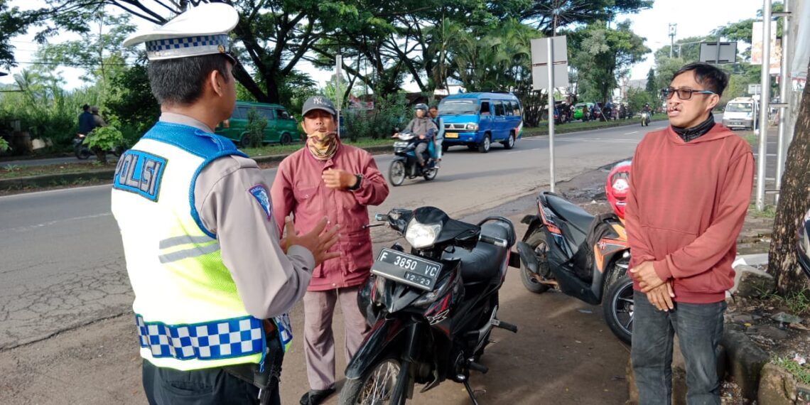 Unit Lantas Polsek Baros Sambang Ojek Pangkalan