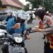 Berbagi Berkah: Polres Sukabumi Kota Gelar Program Bagi Takjil Selama Ramadhan