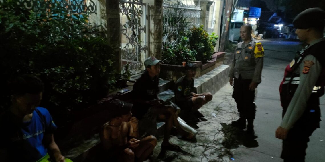 Antisipasi Perang Sarung Unit Patroli QR 5305-A Polsek Baros Laksanakan Patroli Kewilayahan di Jam Rawan