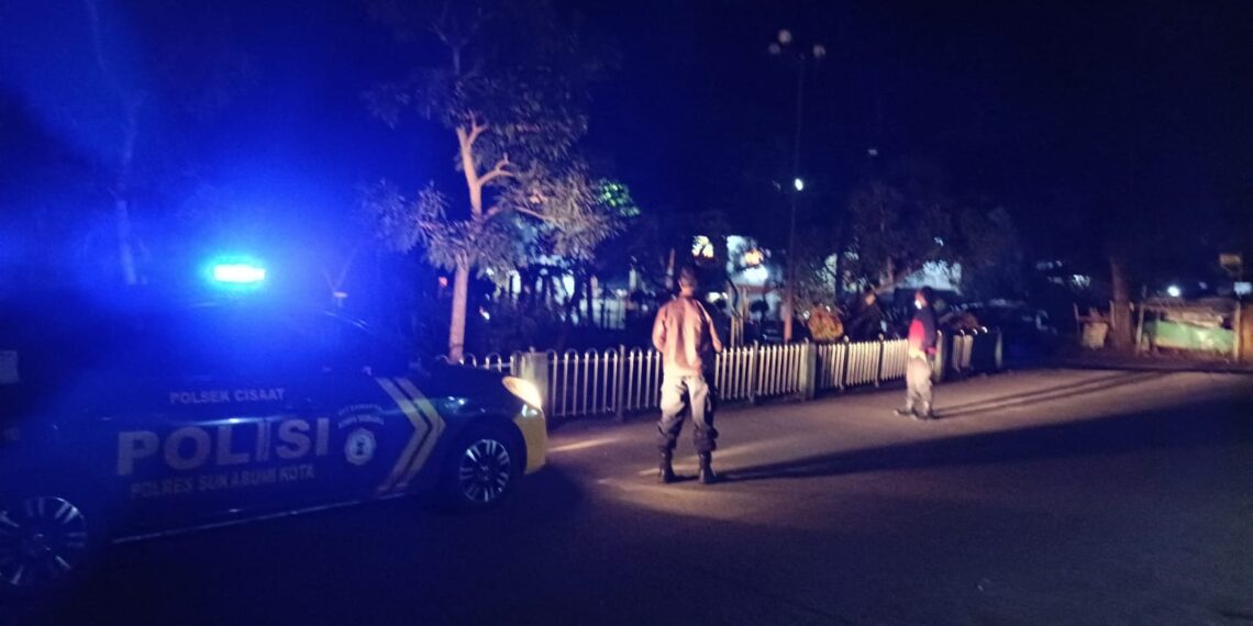 Patroli setelah  Subuh Polsek Cisaat  Jaga Kondusivitas Bulan Suci Ramadhan