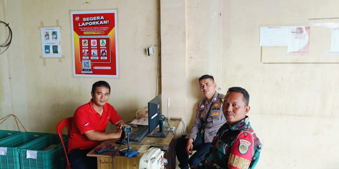 Dekati warga Babinkamtibmas bersinergi dengan Babinsa Sambangi Warga dan Berikan Imbauan Kamtibmas