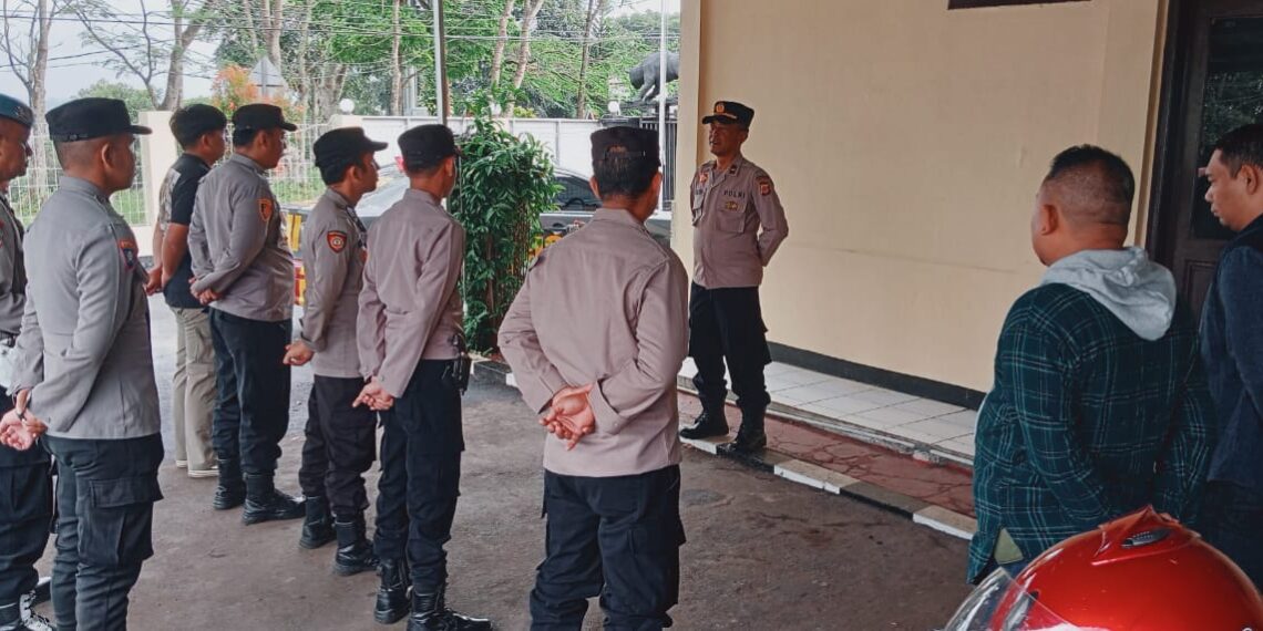 Polsek Citamiang Gelar Apel Pagi Sebagai Bentuk Kedisiplinan
