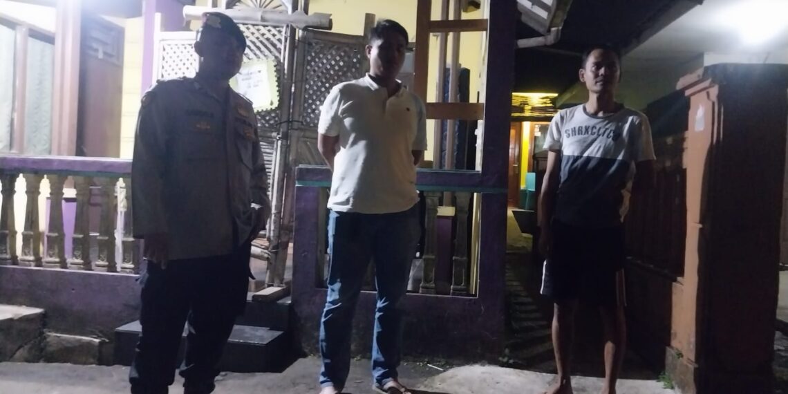 Upaya Jaga Ketertiban dan Keamanan Lingkungan: Polsek Gunungpuyuh gelar Patroli Sebelum Sahur