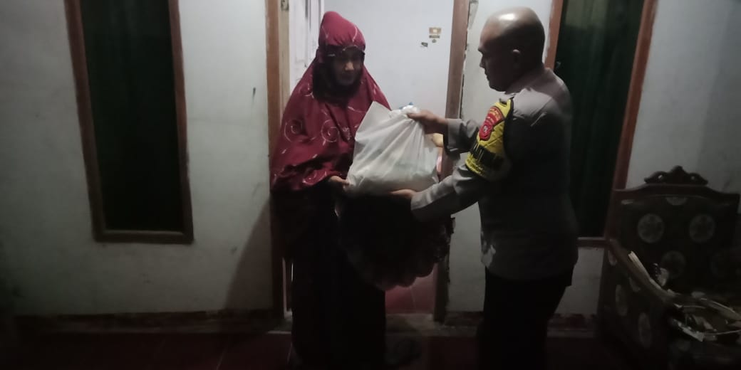 Patroli Saat Sahur, Cara Polsek Cireunghas Jaga Kamtibmas Sambil Bangunkan Warga di Bulan Ramadhan