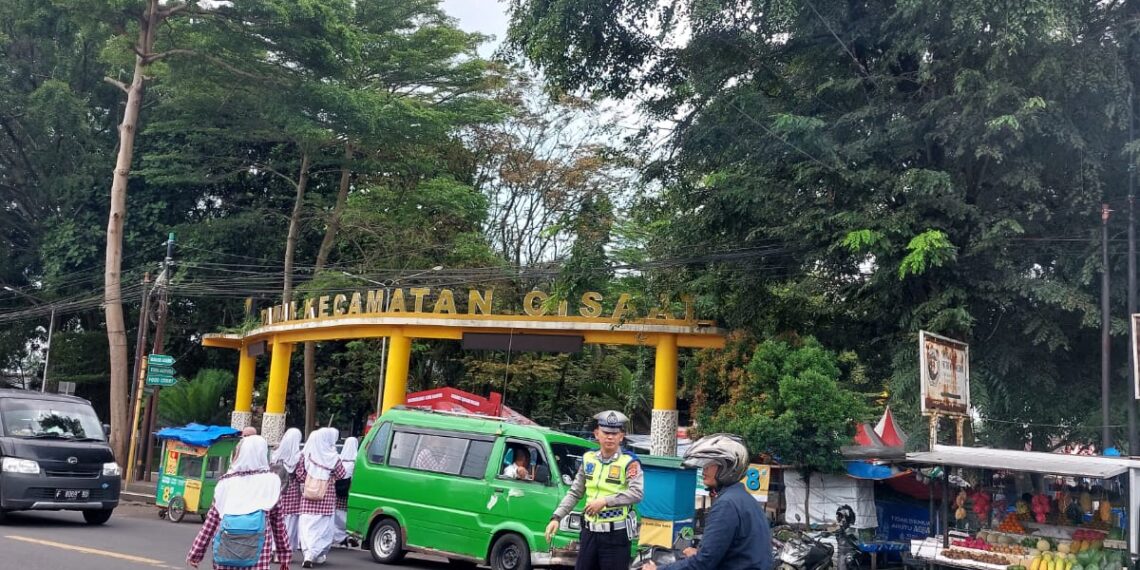 Polsek Cisaat Laksanakan Patroli Menjelang Buka Puasa
