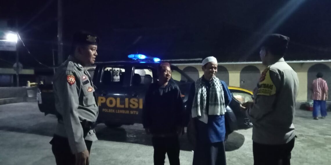 Anggota Polsek Lembursitu selalu hadir dalam Kegiatan Patroli subuh di wilkum Polsek Lembursitu