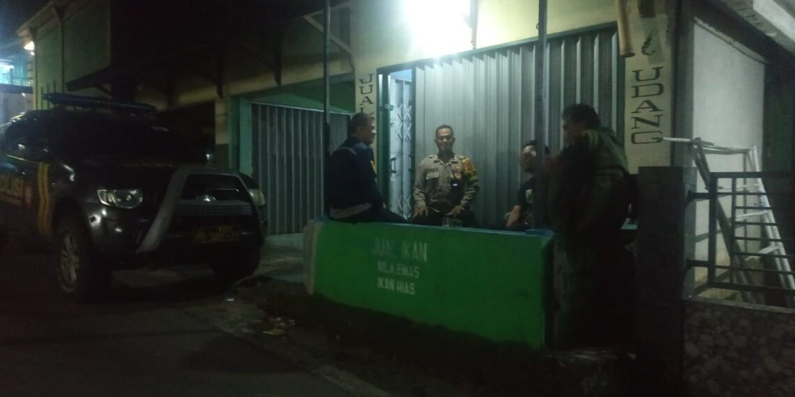 Polsek Kadudampit laksanakan PAS SAHUR ( Patroli Sahur ) antisipasi gukamtibmas
