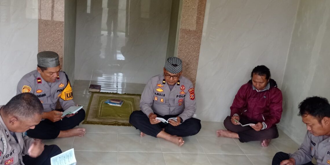 Polsek Cireunghas Polres Sukabumi Kota Laksanakan SARUNGAN Di Bulan Suci Ramadhan