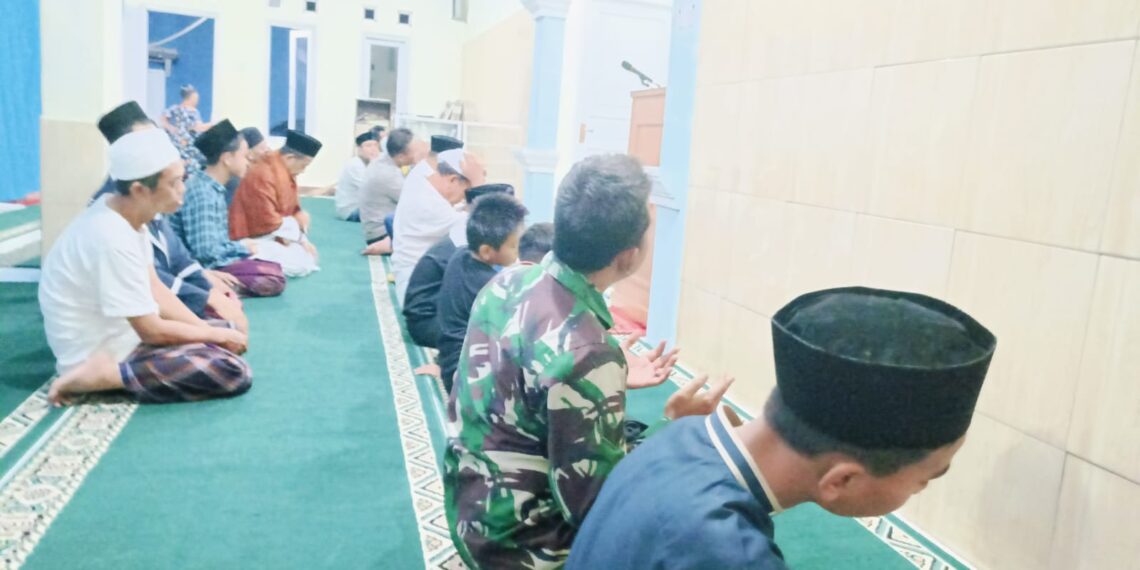 TRANSIT (Tarawih Antar Masigit) Polsek Warudoyong