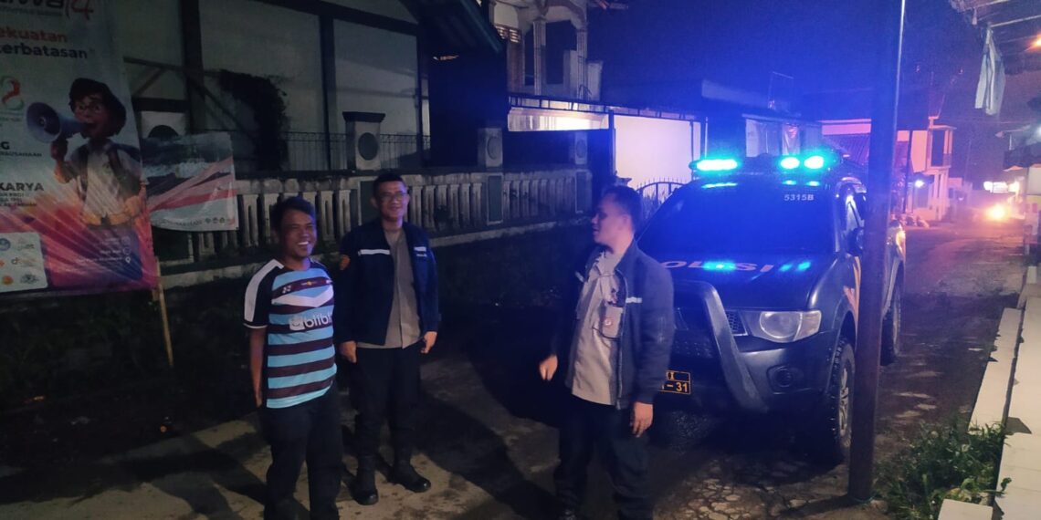 Personel Polsek Kadudampit Laksanakan Giat Patroli Setelah Subuh “PAS SUBUH” antisipasi gukamtibmas