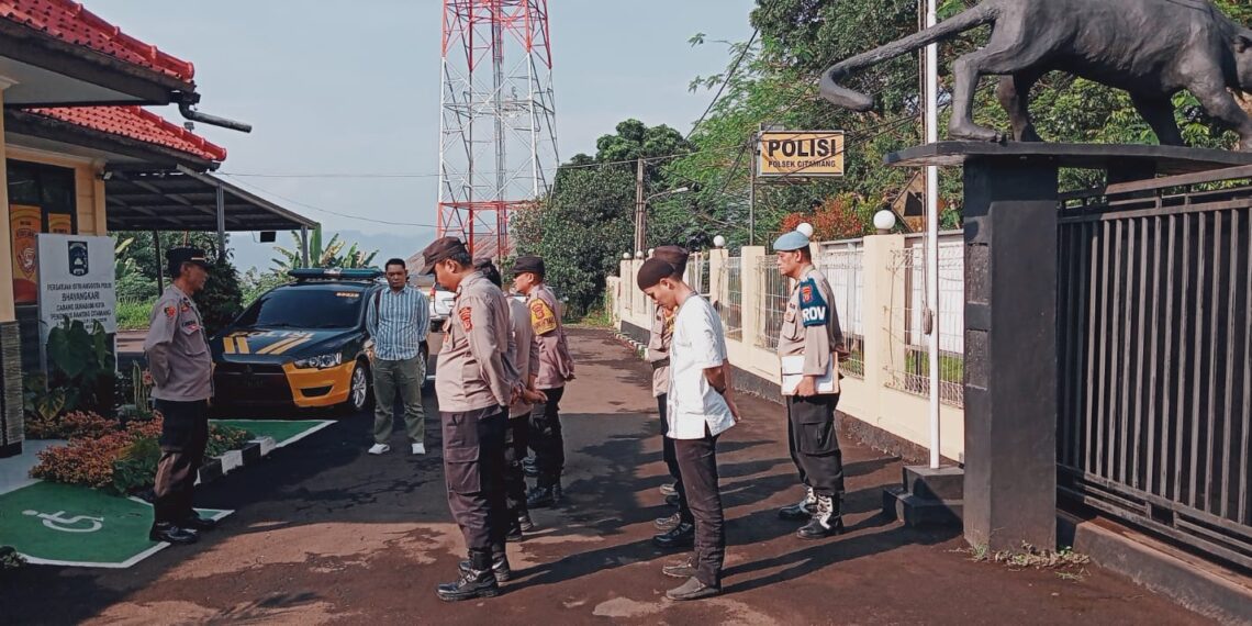 Polsek Citamiang Gelar Apel Pagi Sebagai Bentuk Kedisiplinan