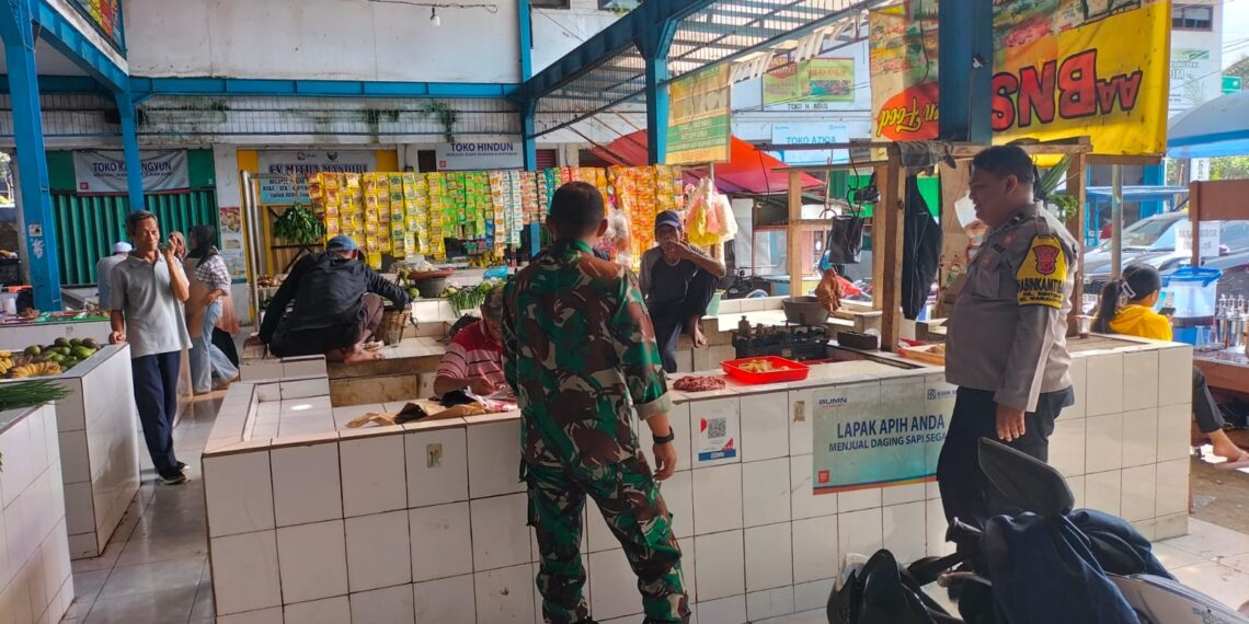 Sambangi Warga Polisi di Kota Sukabumi Sampaikan Imbauan Kamtibmas