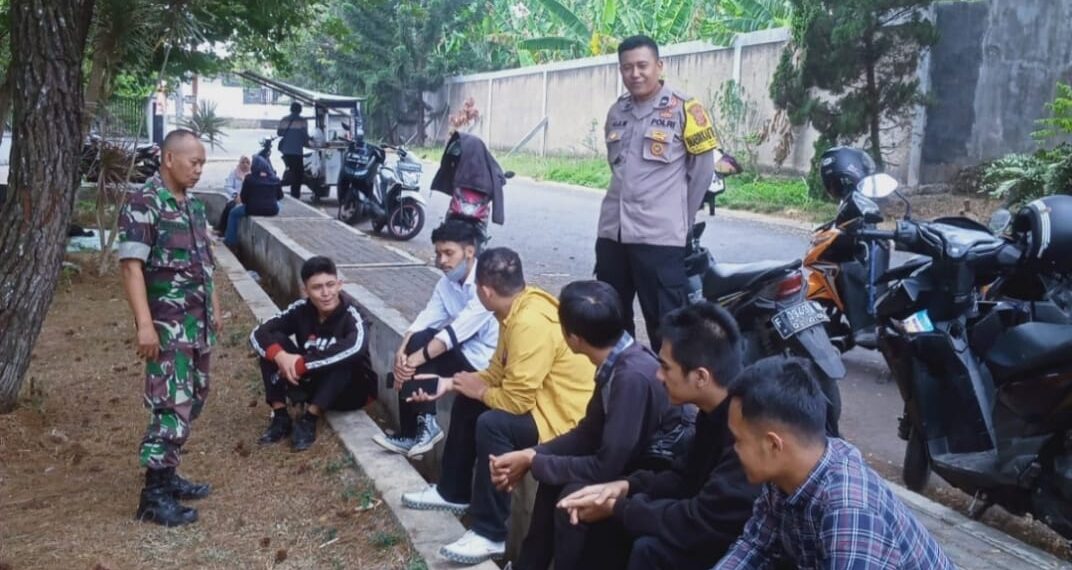 Patroli Perum Genteng Puri Sinergitas TNI-Polri Tingkatkan Keamanan Warga