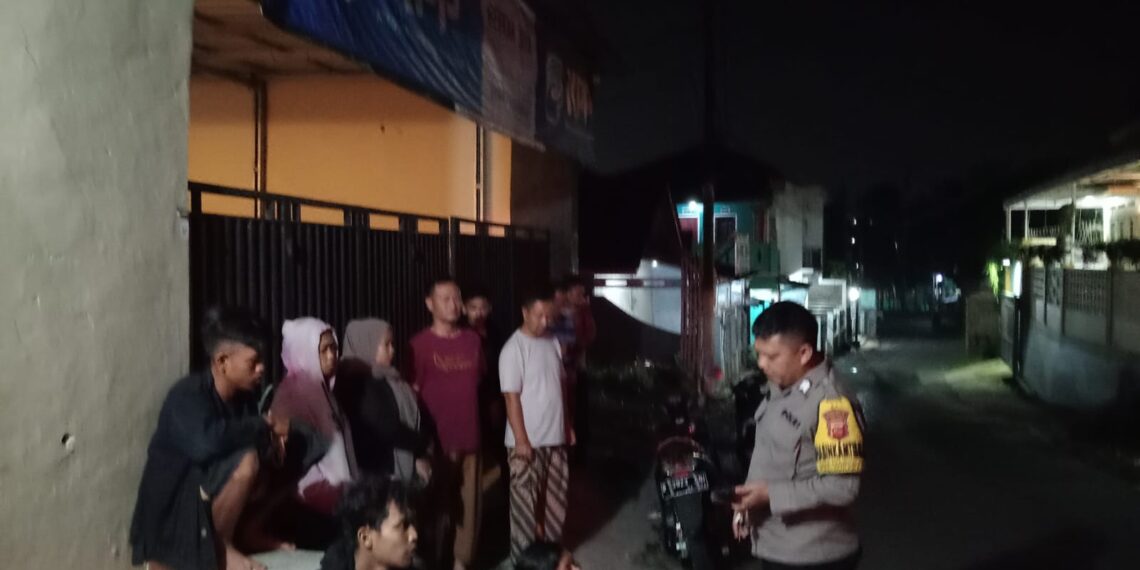 Bhabinkamtibmas Sambangi Warga, Guna Cegah Aksi Kriminalitas