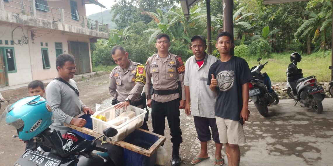 Unit Patroli 07A Polsek Lembursitu Laksanakan Patroli Dialogis Dengan Pedagang
