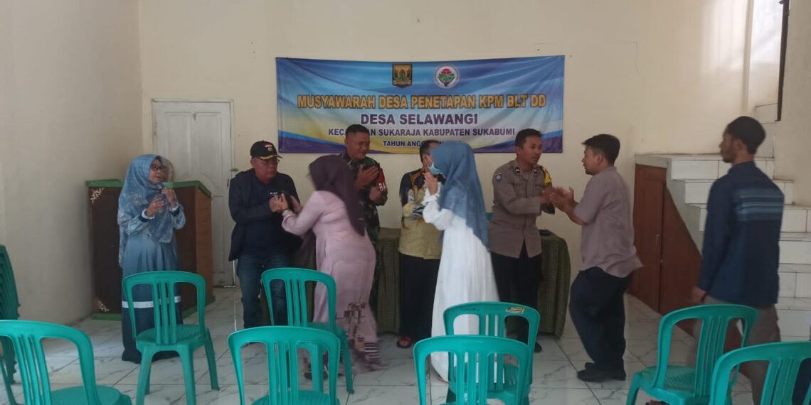 Eratkan Tali Silaturahmi: Bhabinkamtibmas Polsek Sukaraja Hadiri Acara Halal Bihalal