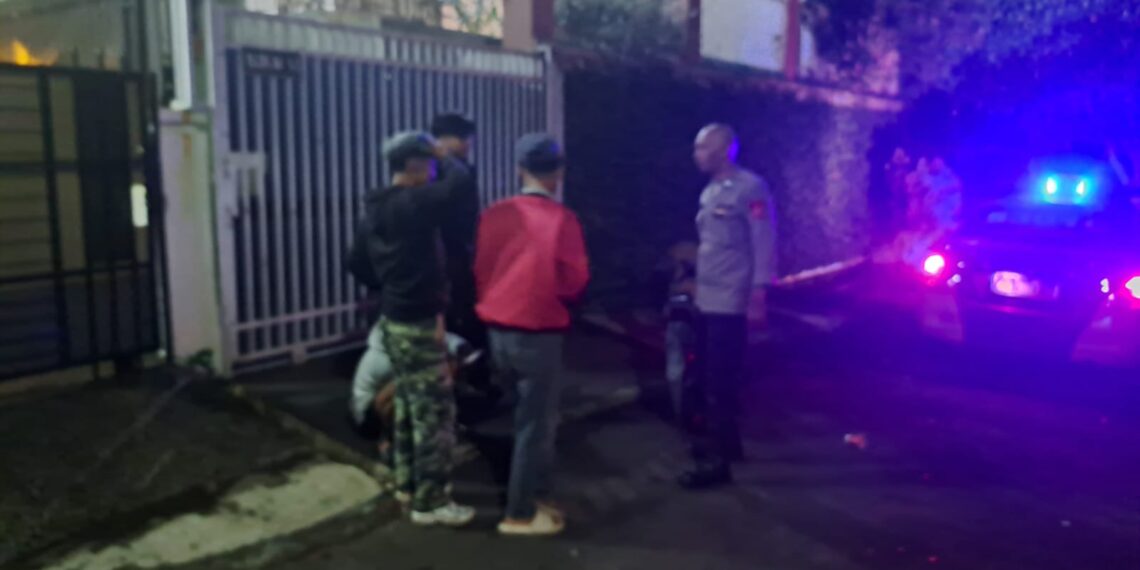 Patroli di Jam Rawan: Polsek Cikole Laksanakan Patroli Pada Malam Hari