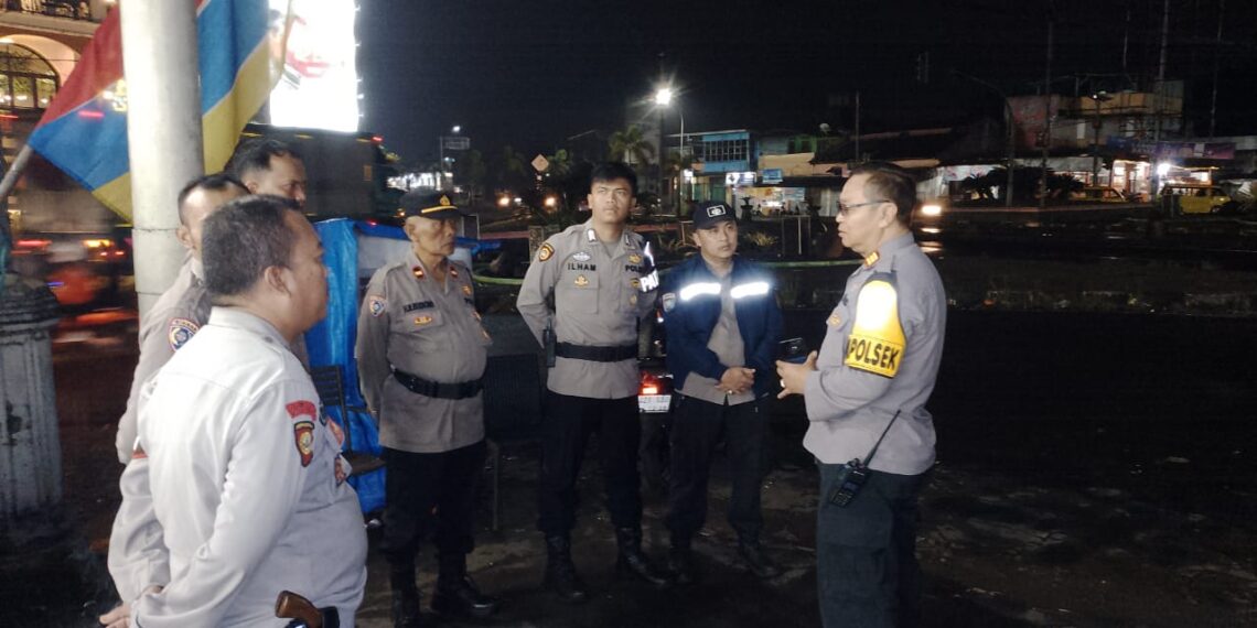 Polsek Lembursitu Gelar Kegiatan Rutin Yang Ditingkatkan (KRYD) Akhir Pekan
