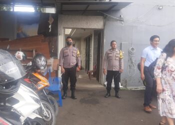 Personil Polsek Sukalarang Laksanakan PAM Ibadah Kebaktian di Gereja, Kristen Indonesia (GKI) Penginjil Kota Sukabumi