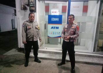 Polsek Sukalarang Patroli Malam Hari Kontrol ATM BRI Cegah Kejahatan Perbankan